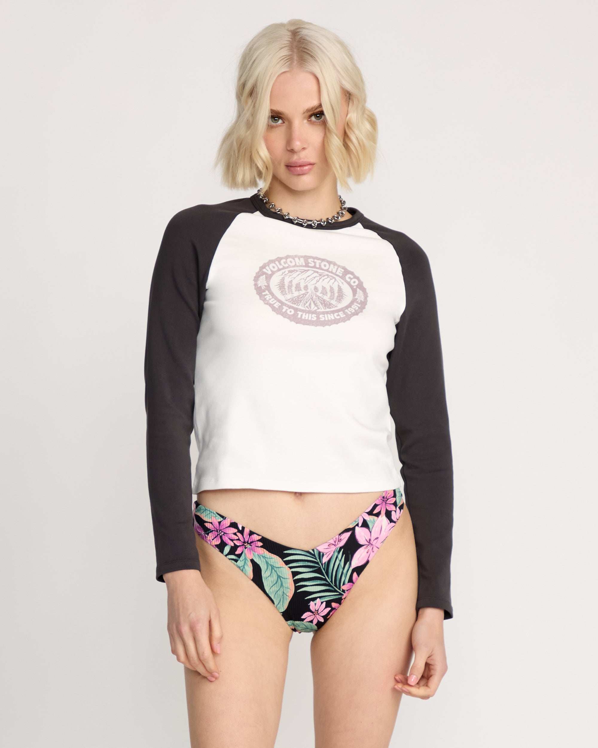 Women's Giving In Raglan Tee